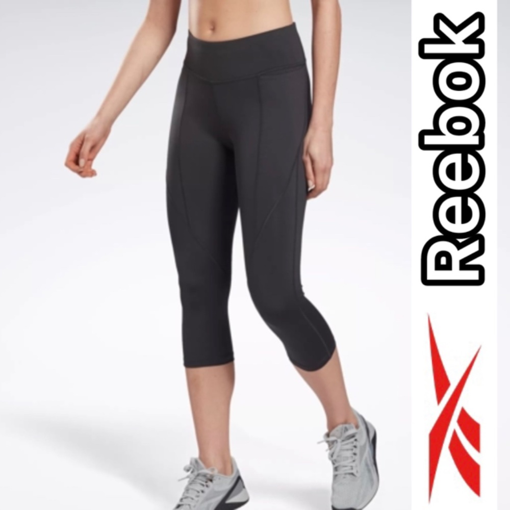 NWT REEBOK ENERGY BLACK & SHARP GREEN SKINNY CAPRI LEGGINGS